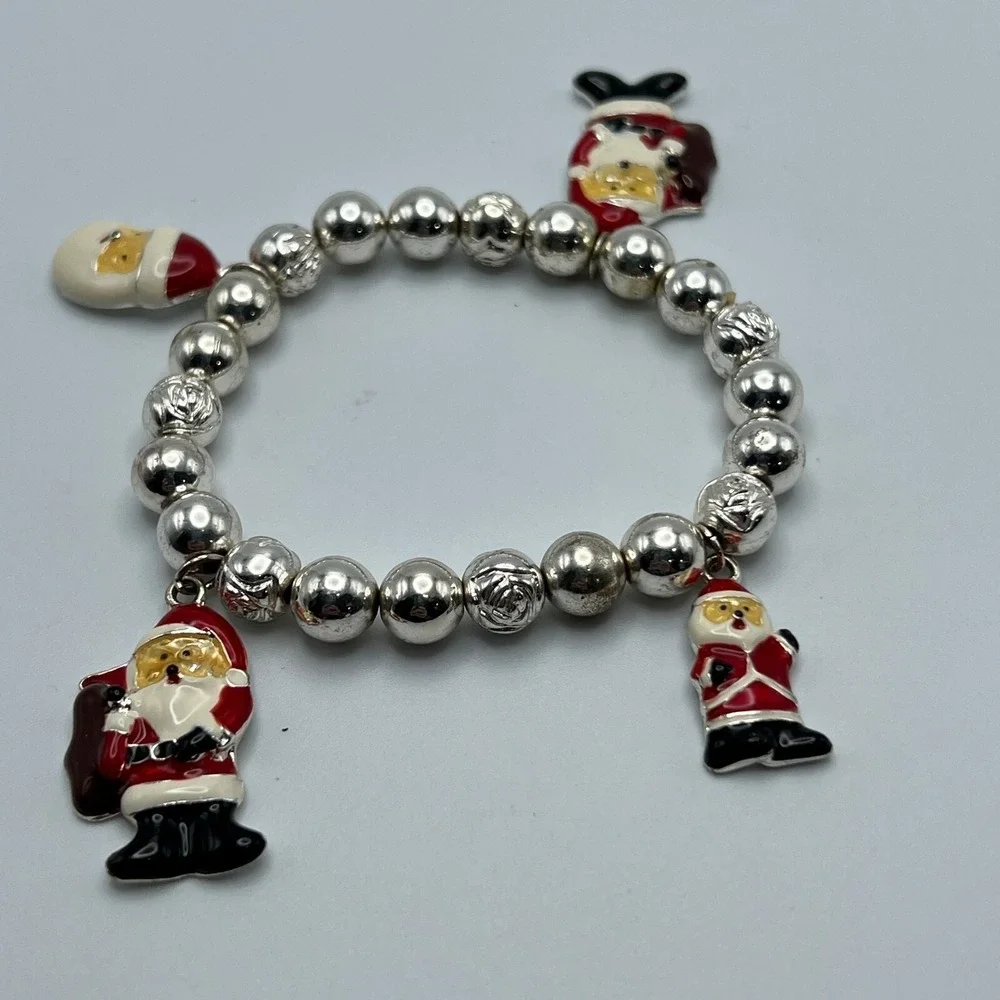 Christmas‎ Stretch Bracelet Silver Tone Beads Enamel Santa Charms